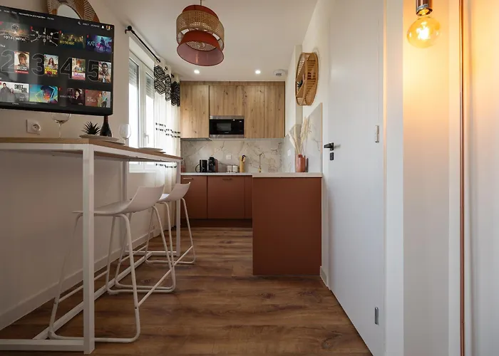 305 Chanzy - Ethnique Chic - Premium - Wifi Apartment *